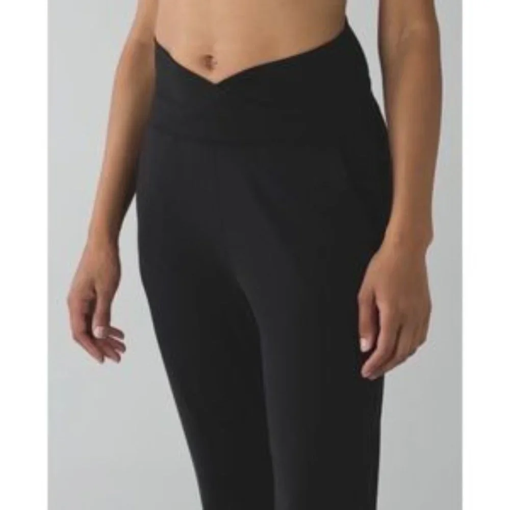Lululemon Sunset Salutation Cropped leggings loose fit  ruched pockets Black 4 - Picture 11 of 16